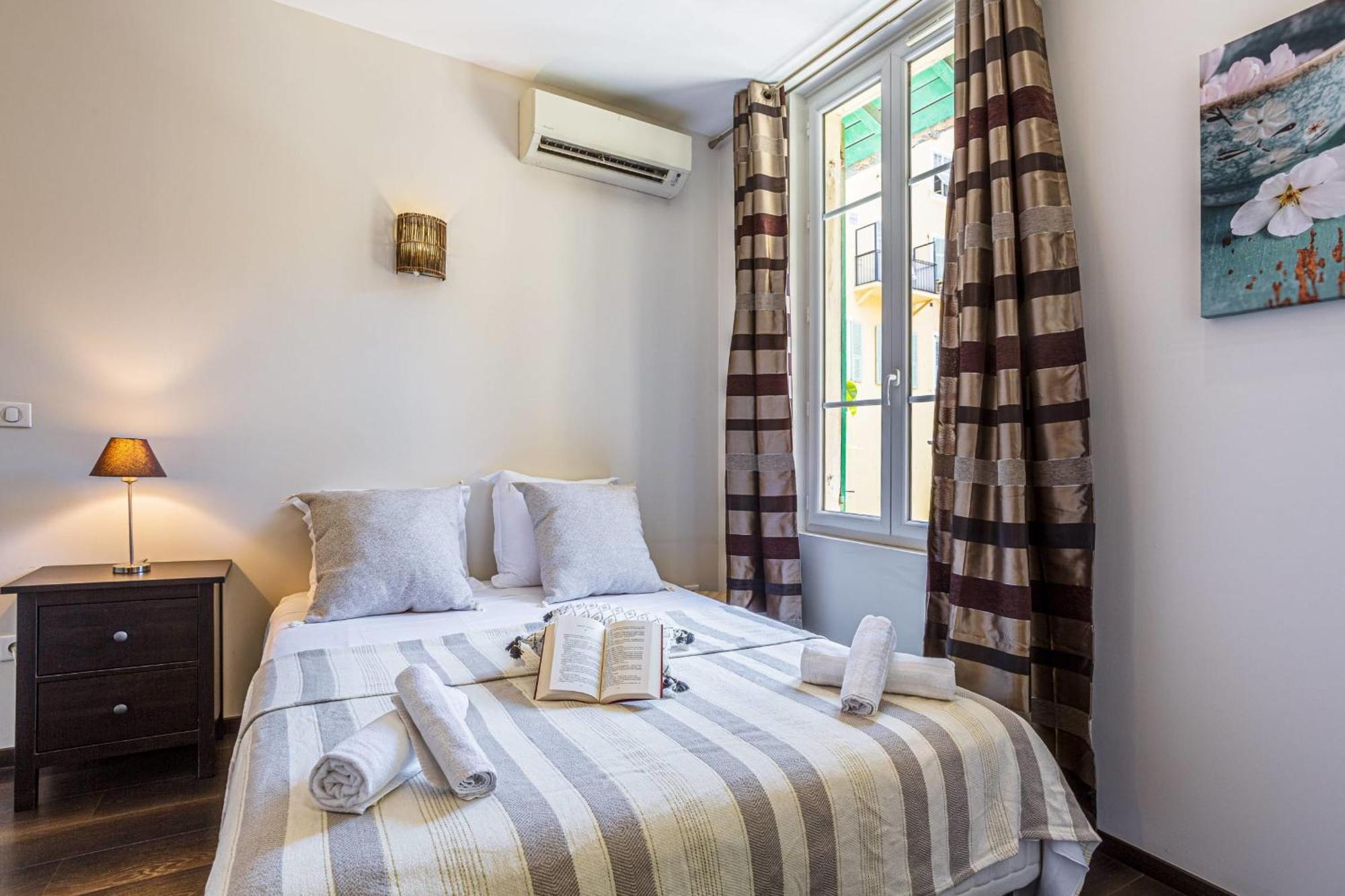 Guisol - Typical Nice 3 Bedroom Ac Near Port Dış mekan fotoğraf