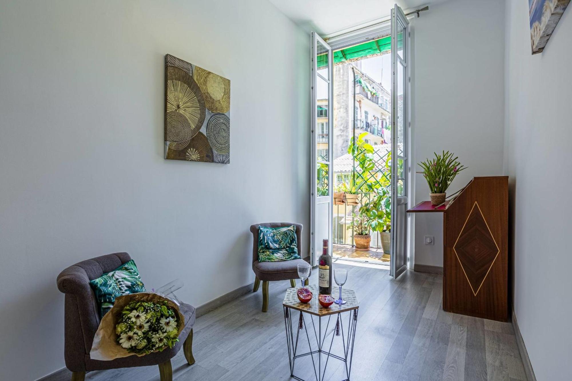 Guisol - Typical Nice 3 Bedroom Ac Near Port Dış mekan fotoğraf